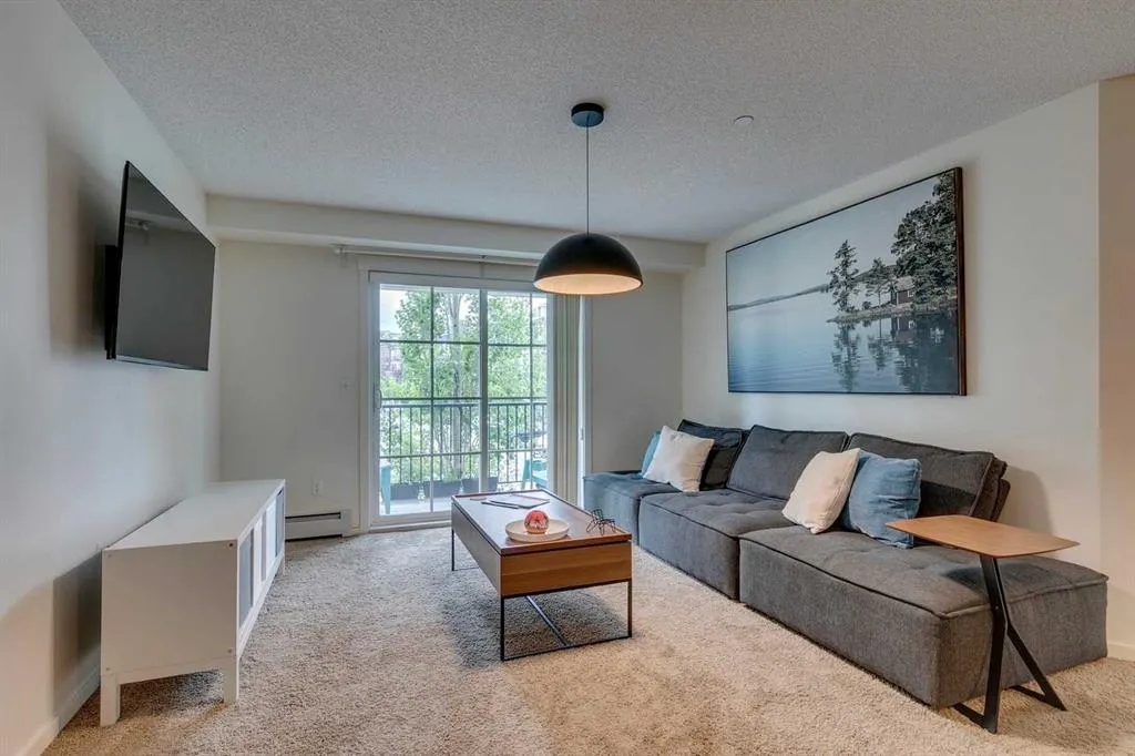 279 Copperpond Common SE, #2210