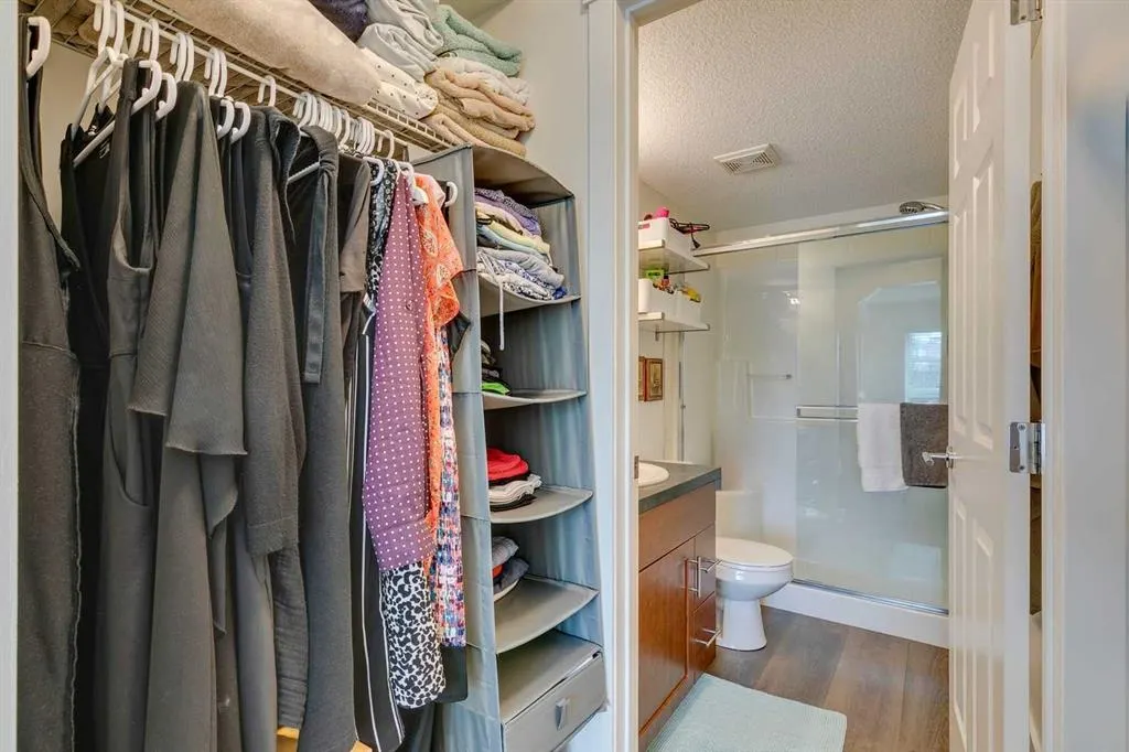 279 Copperpond Common SE, #2210