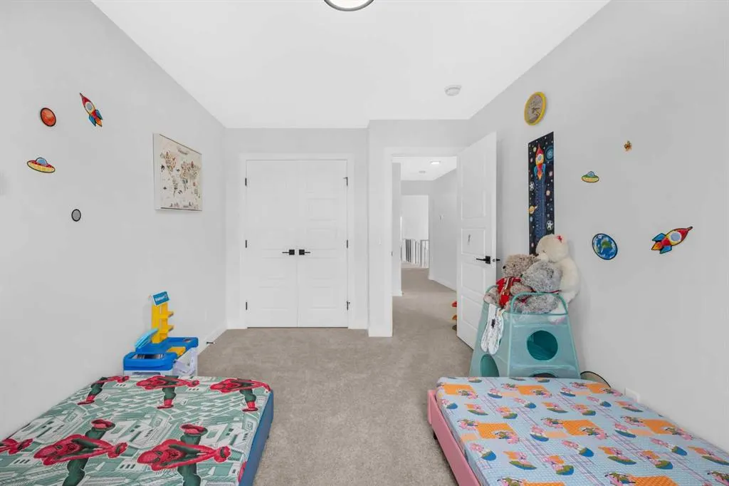 93 Legacy Reach Crescent SE