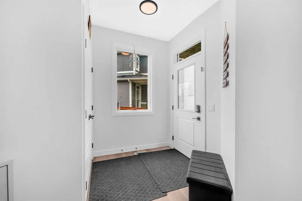 93 Legacy Reach Crescent SE