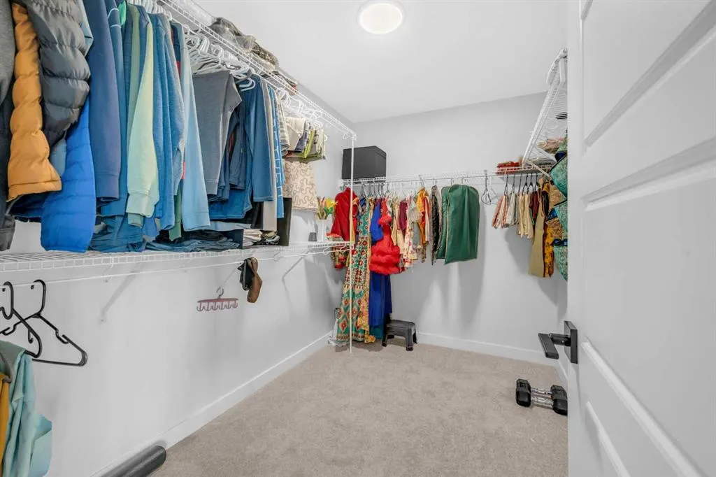 93 Legacy Reach Crescent SE