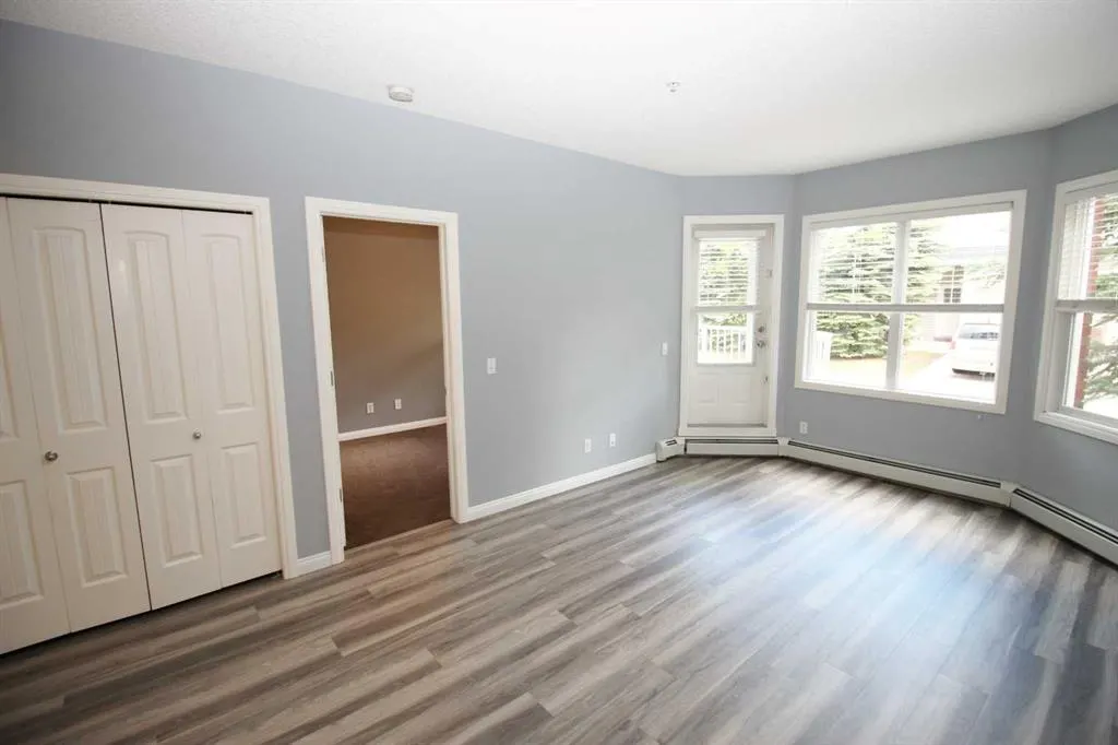8 Prestwick Pond Terrace SE, #106