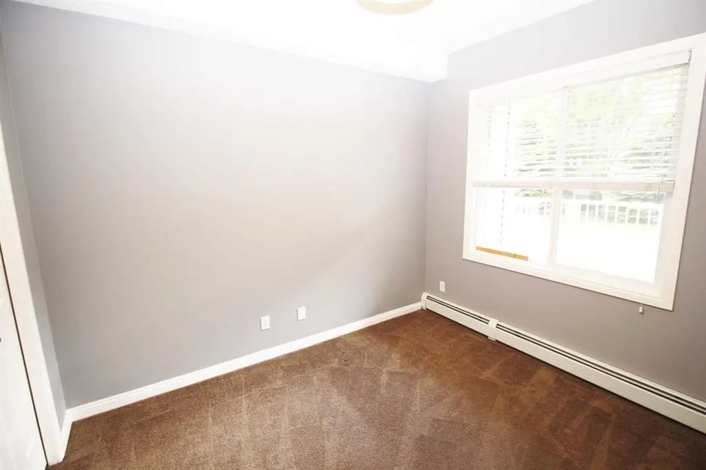 8 Prestwick Pond Terrace SE, #106