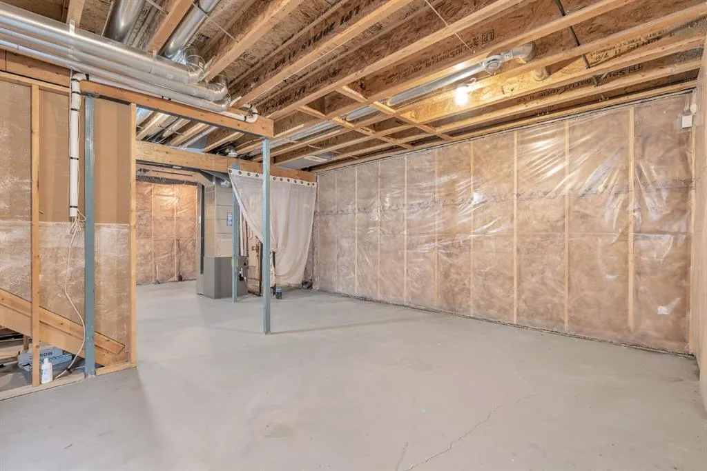 253 Panton Way NW