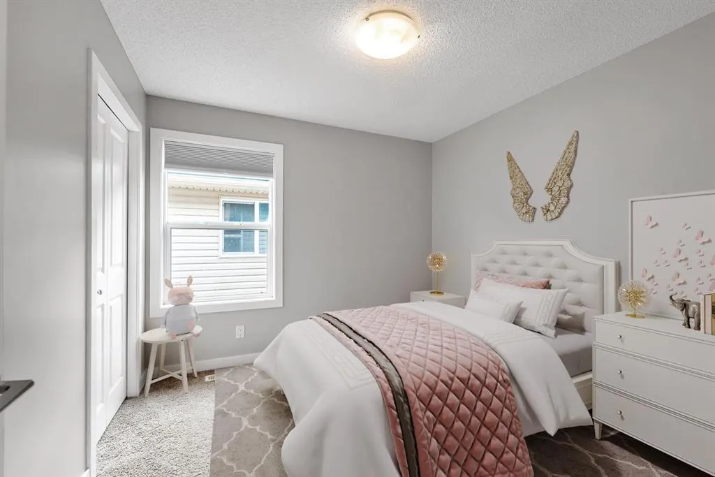 253 Panton Way NW