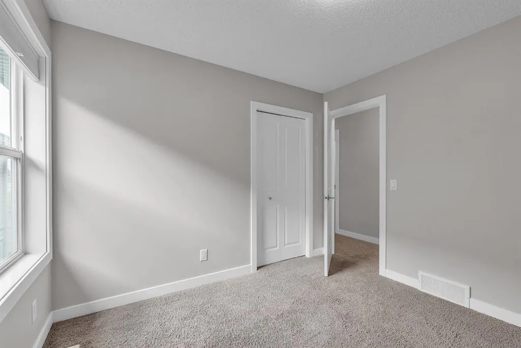 253 Panton Way NW