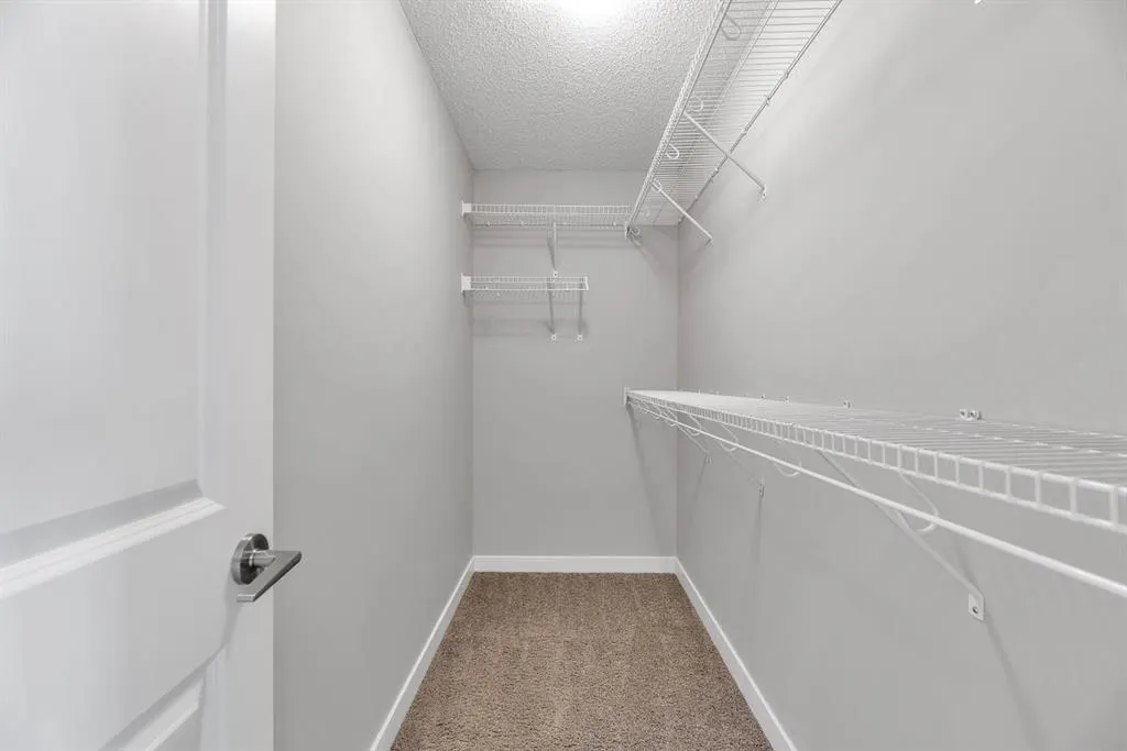 253 Panton Way NW