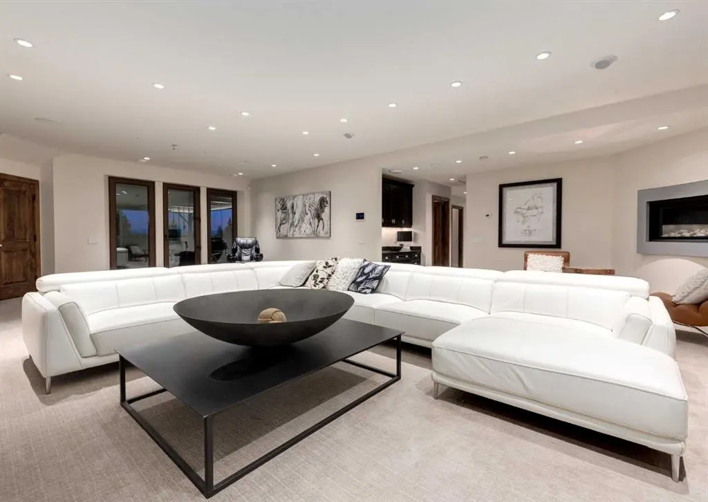 12 Grandview Rise SW