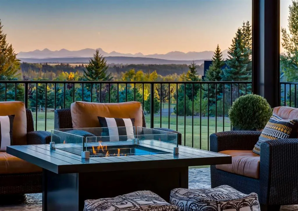 12 Grandview Rise SW