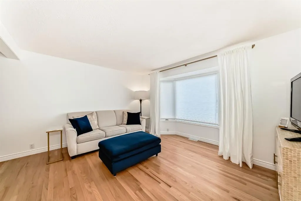 224 Erin Dale Place SE