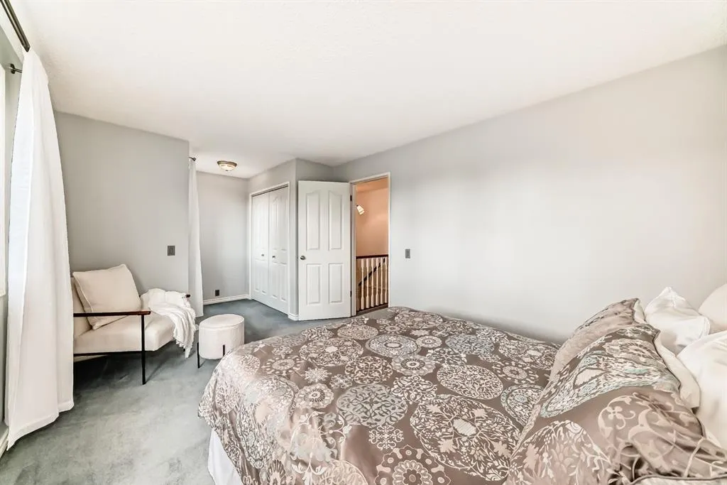 224 Erin Dale Place SE