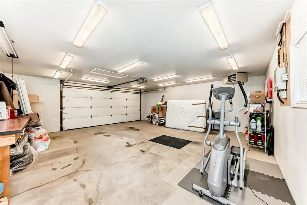 224 Erin Dale Place SE