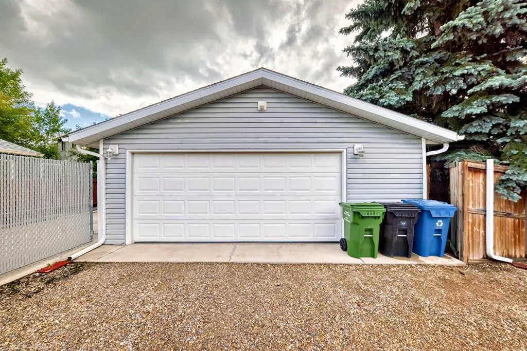 224 Erin Dale Place SE