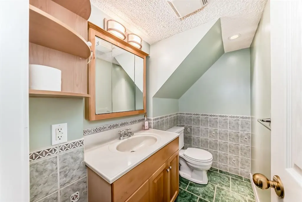 224 Erin Dale Place SE