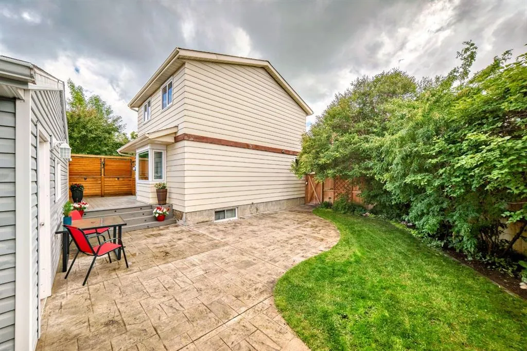224 Erin Dale Place SE