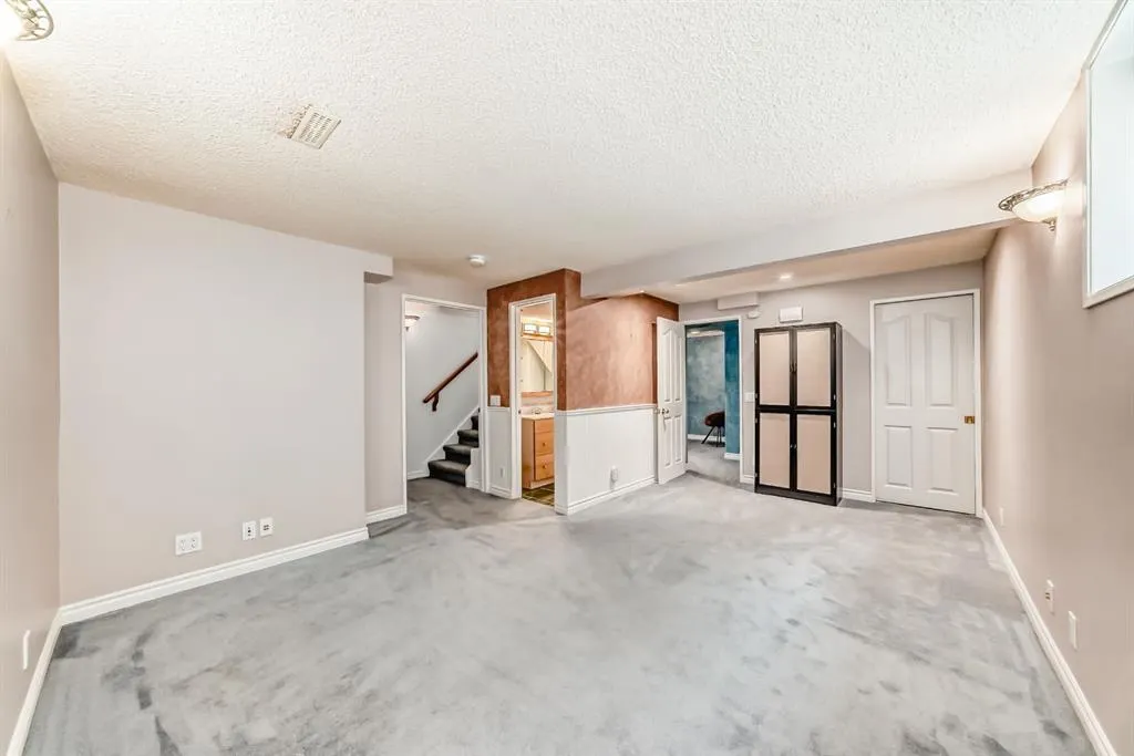 224 Erin Dale Place SE