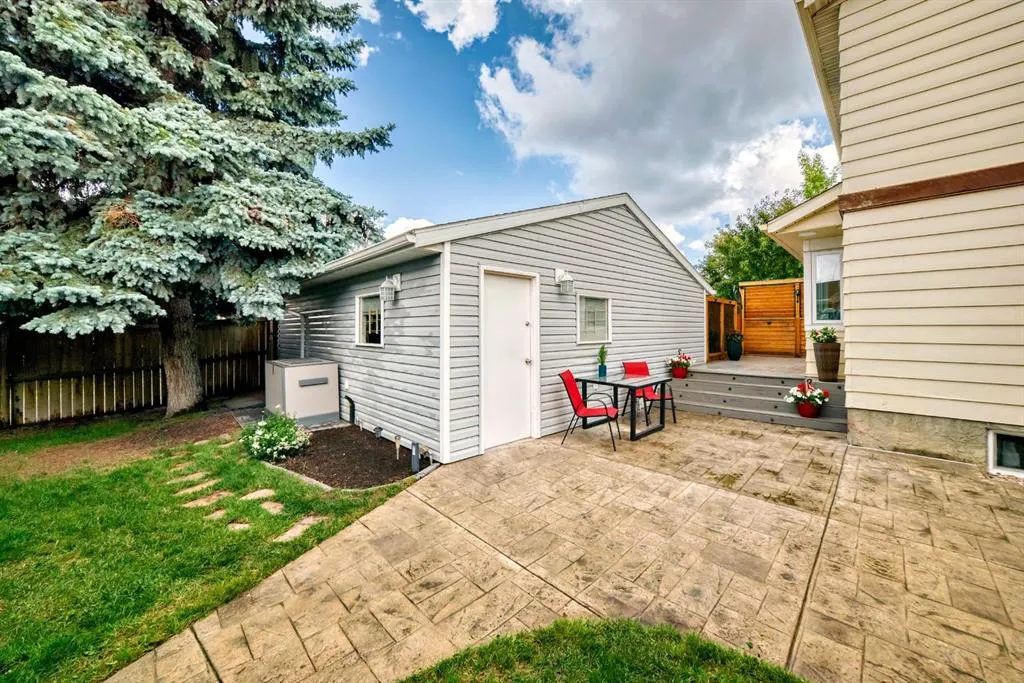 224 Erin Dale Place SE