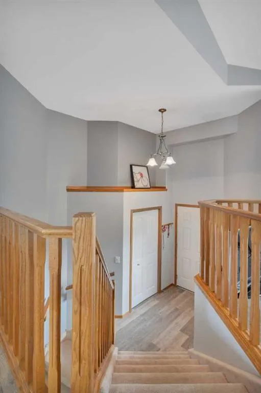 6407 60 Street Close