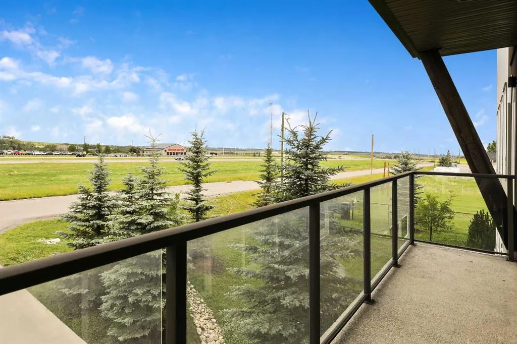 306046 17 Street E, #22