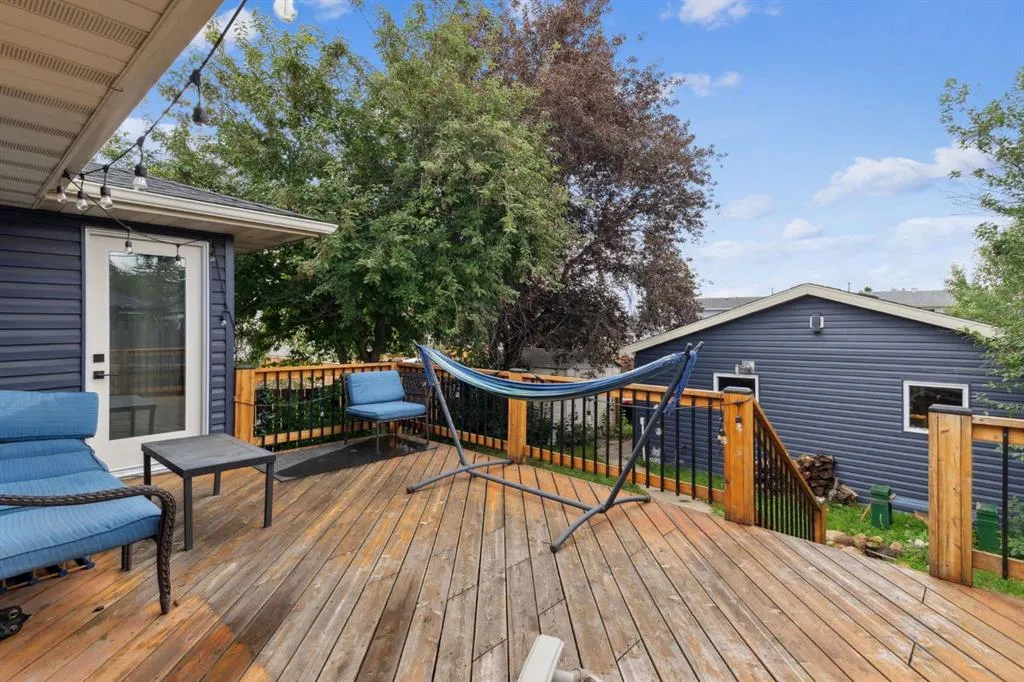 147 Falchurch Crescent NE