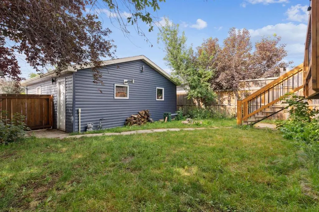 147 Falchurch Crescent NE
