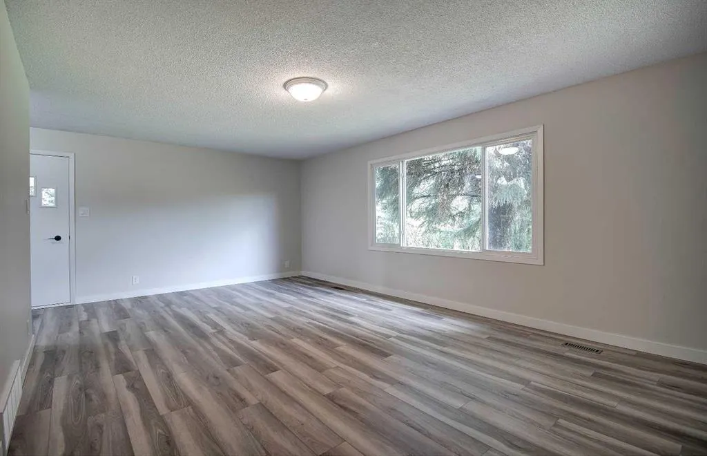 12153 Township Road 284