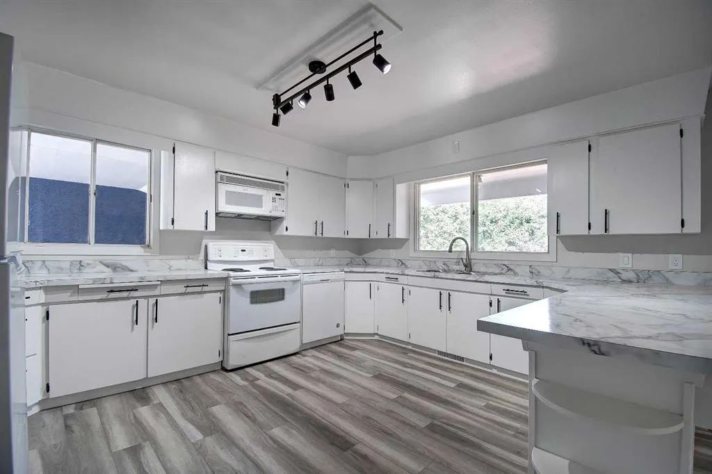 12153 Township Road 284