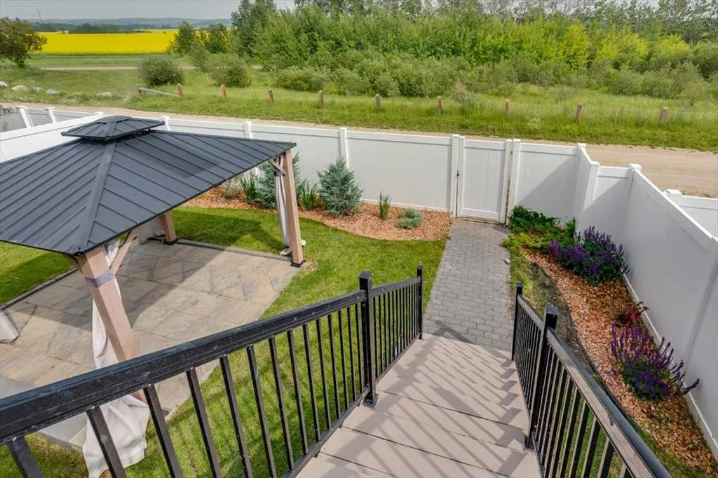 73 Longmire Close