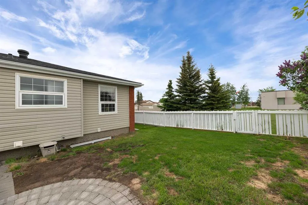 129 Caldwell Crescent