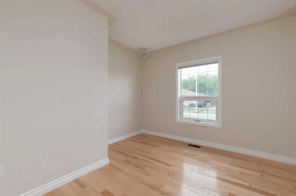 129 Caldwell Crescent