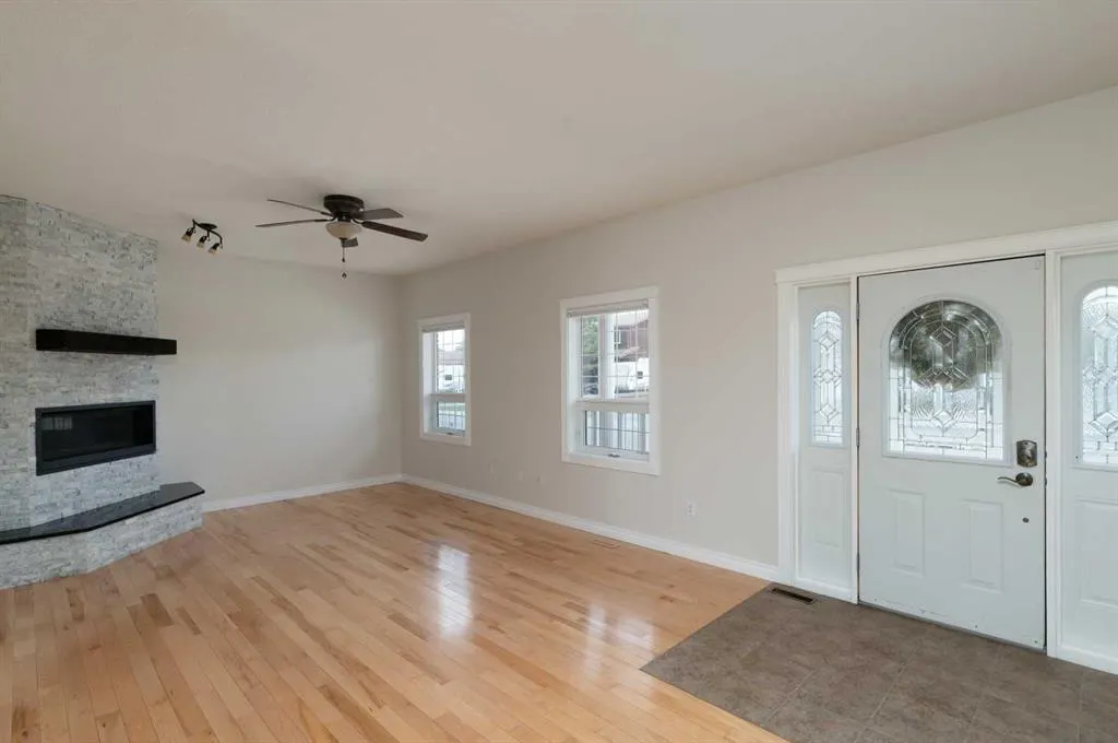 129 Caldwell Crescent