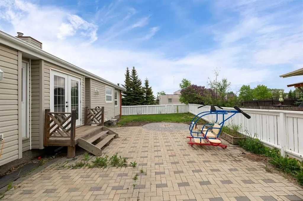 129 Caldwell Crescent