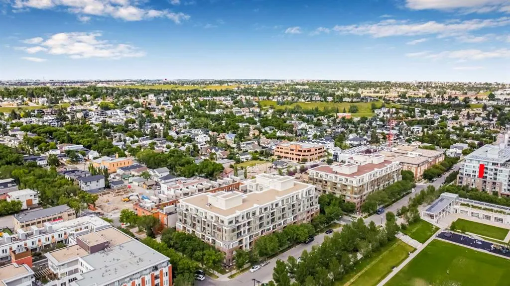 930 Centre Avenue NE, #422