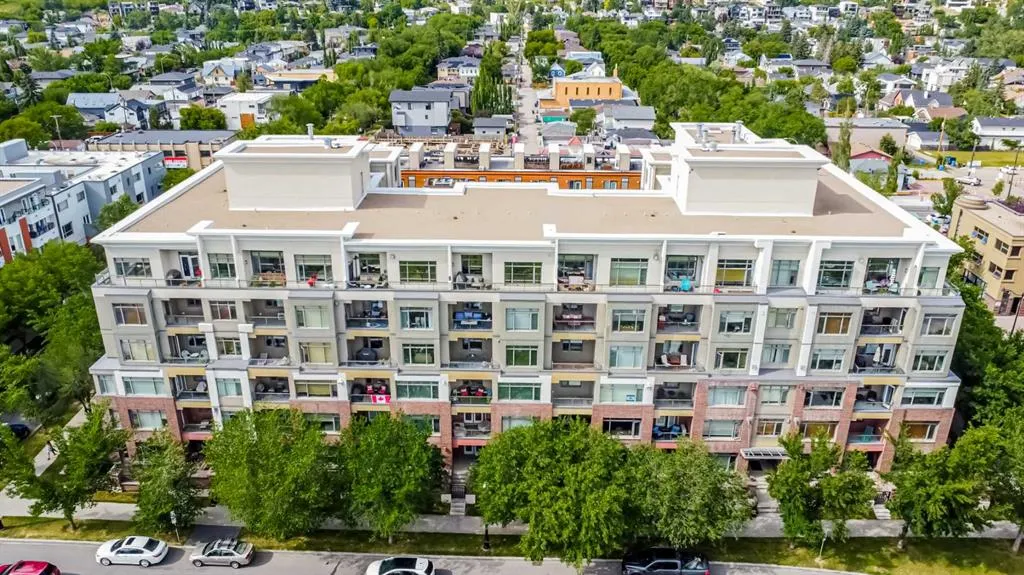 930 Centre Avenue NE, #422