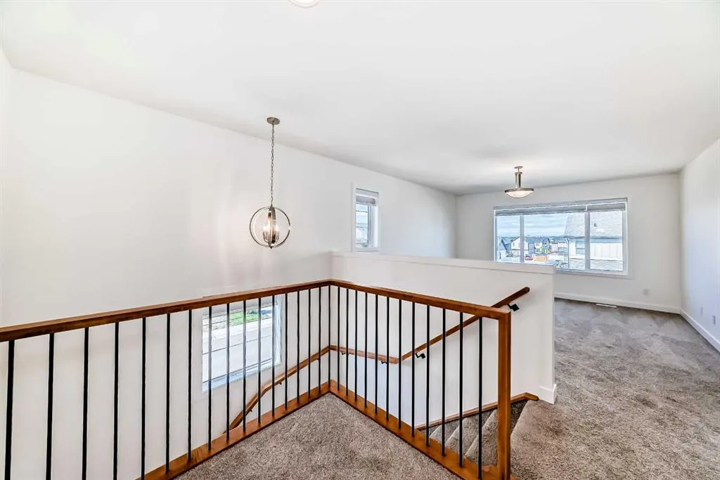 99 Lawrence Green SE