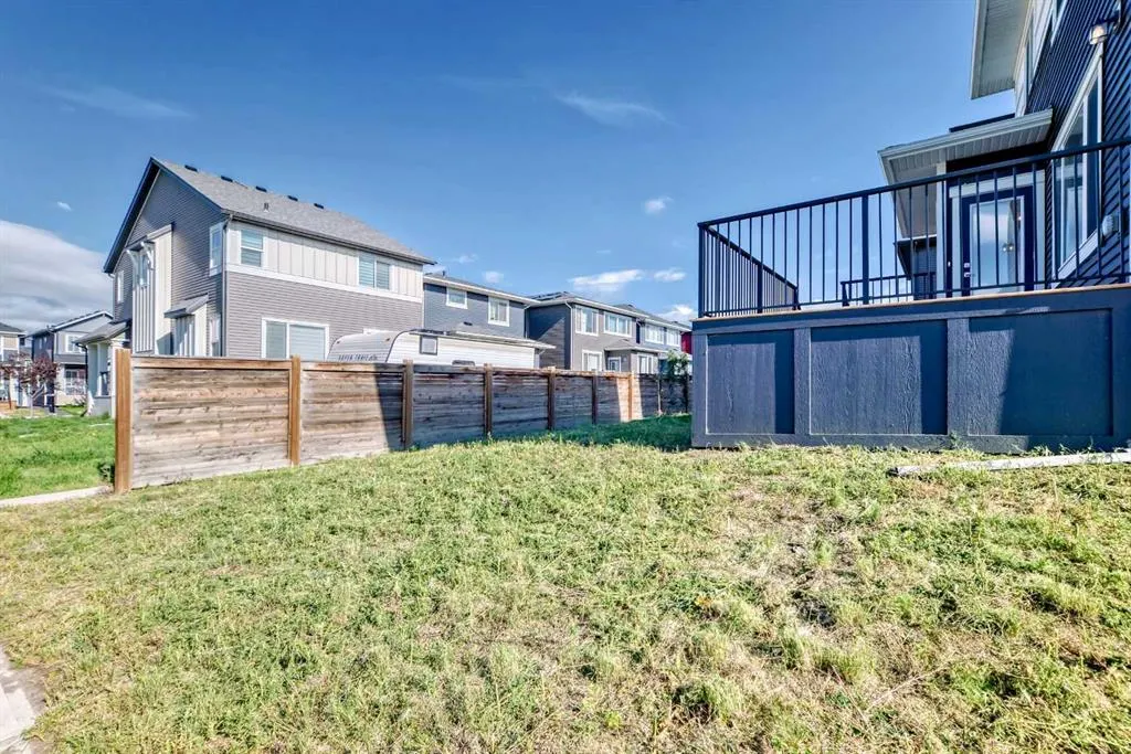 99 Lawrence Green SE