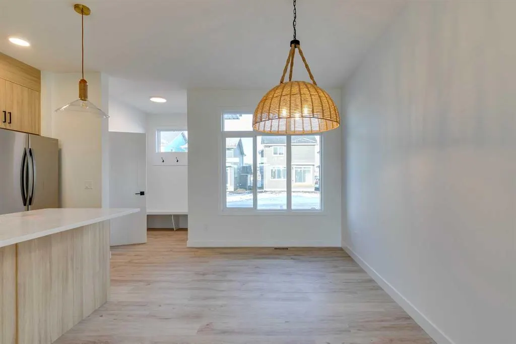 62 Agate Road