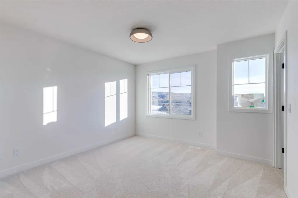 62 Agate Road