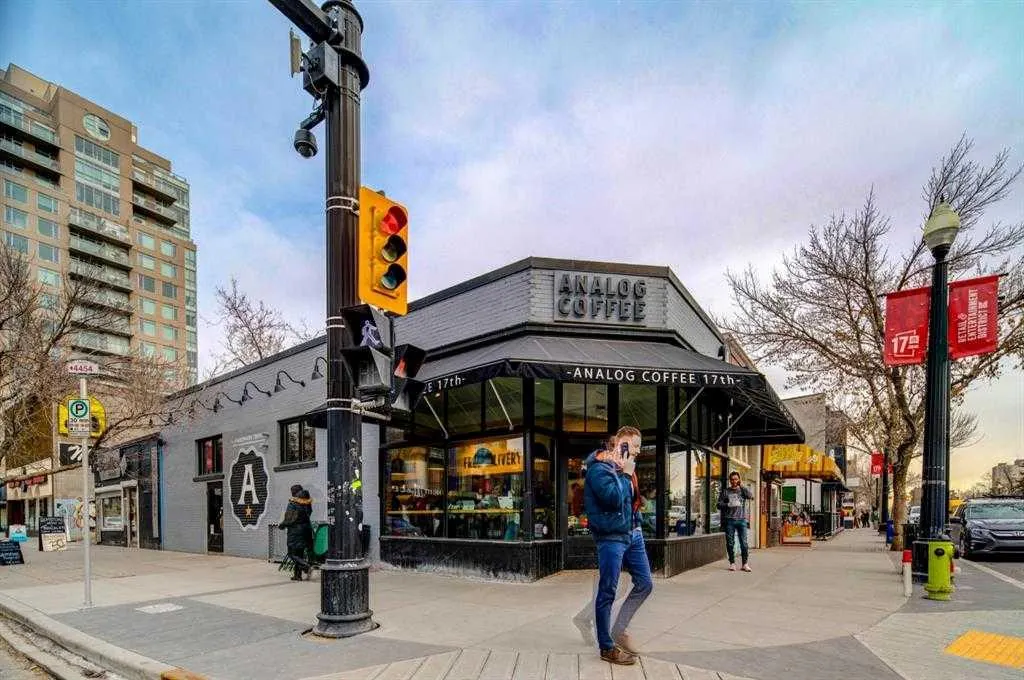 817 15 Avenue SW, #2200