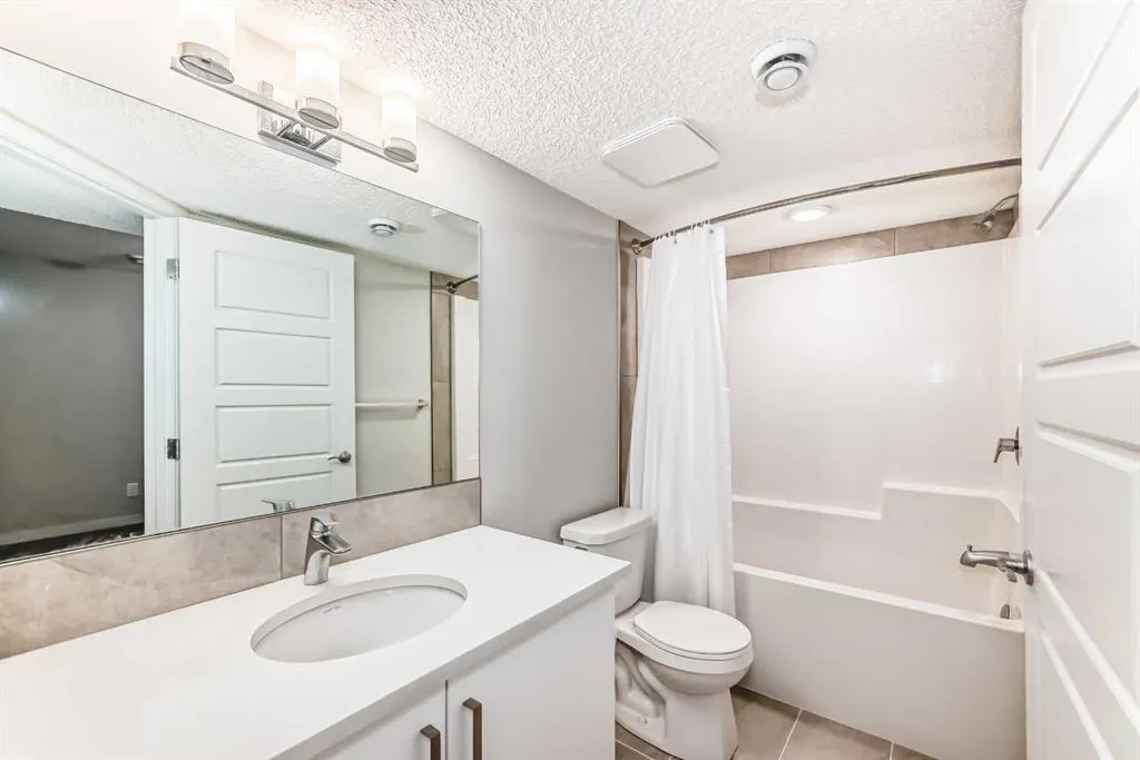 32 Red Embers Parade NE, #720
