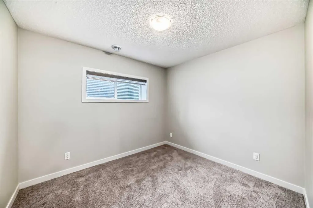 32 Red Embers Parade NE, #720