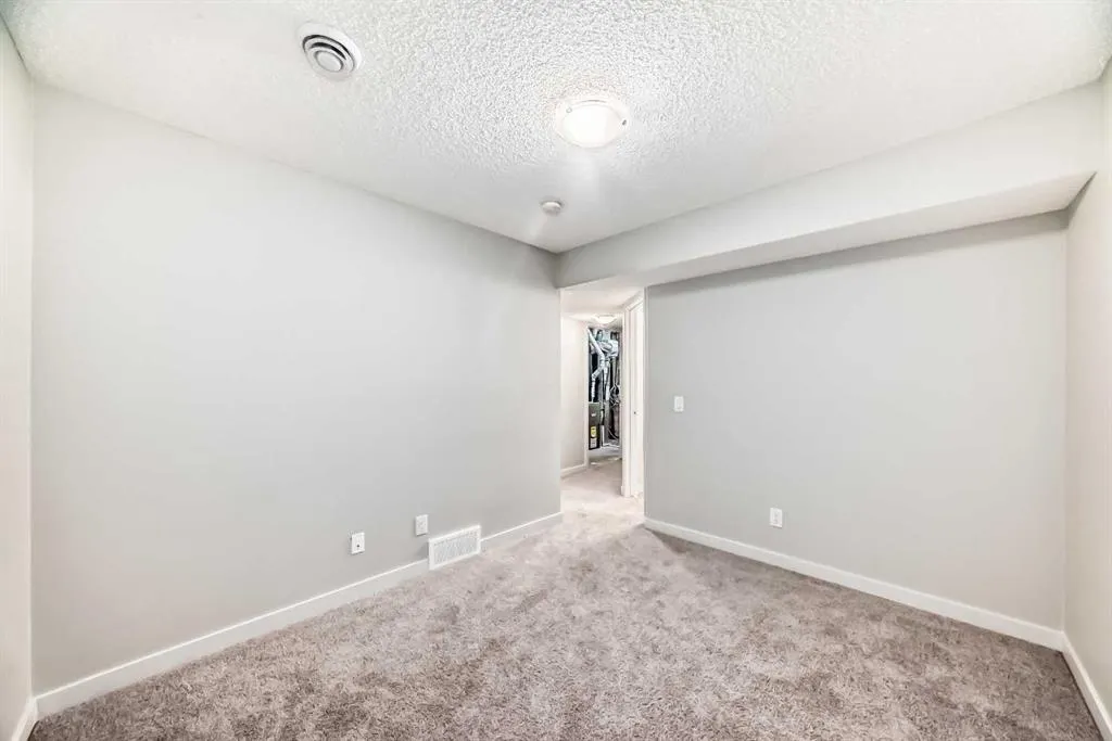32 Red Embers Parade NE, #720