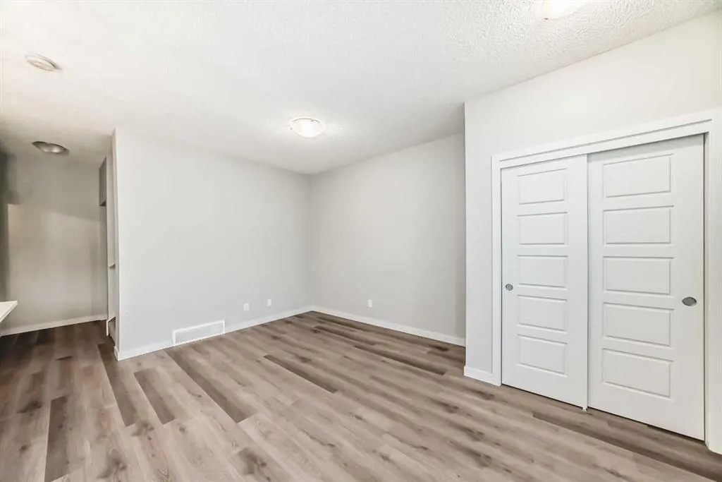 32 Red Embers Parade NE, #720