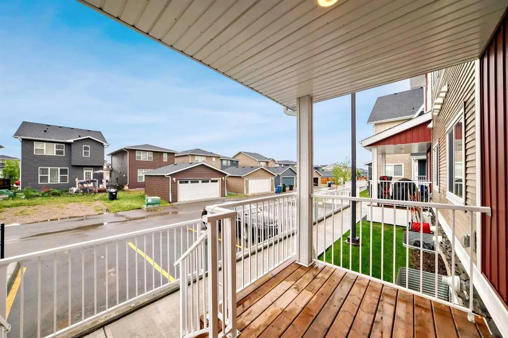 32 Red Embers Parade NE, #720