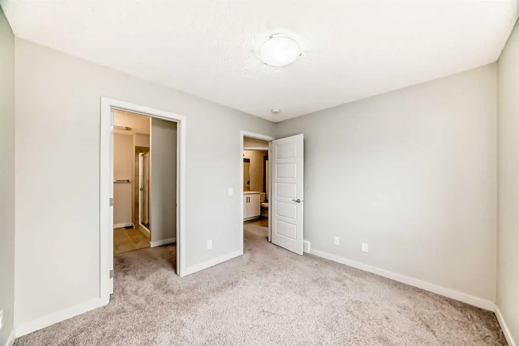 32 Red Embers Parade NE, #720