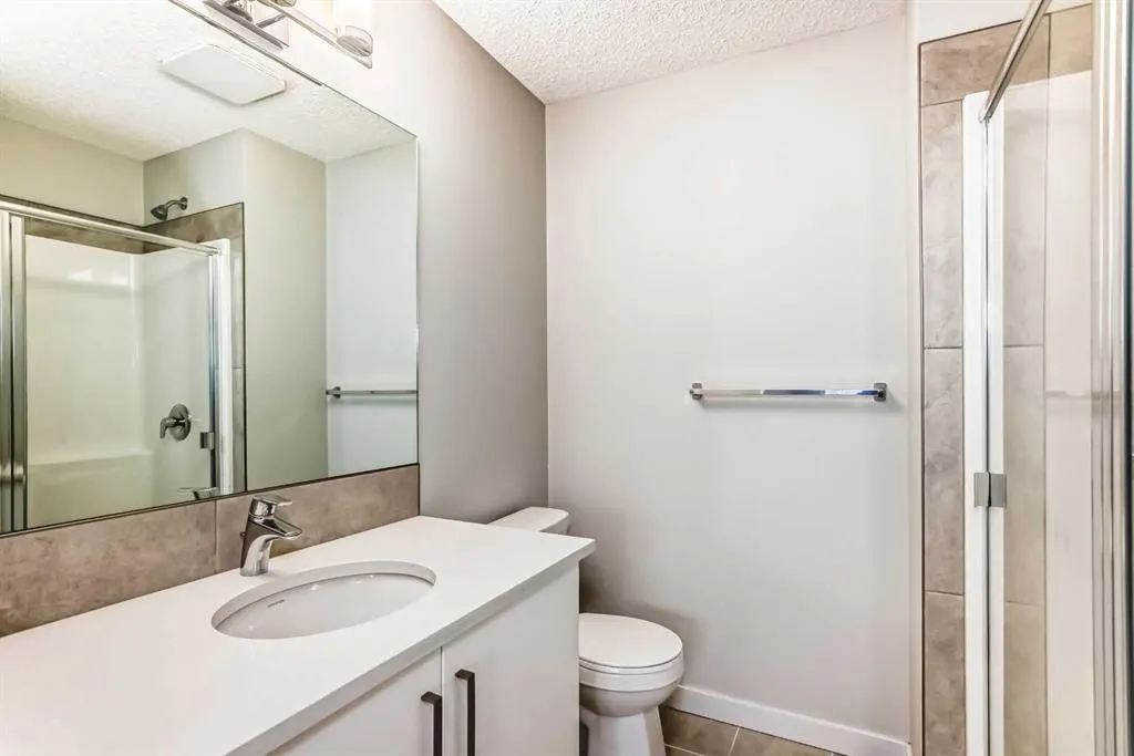 32 Red Embers Parade NE, #720