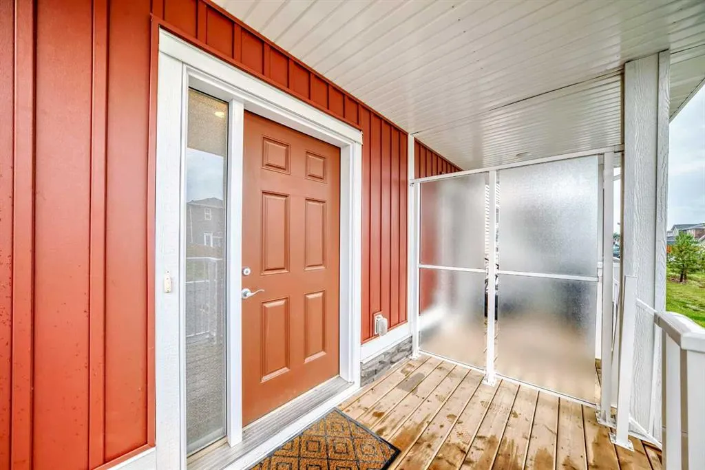 32 Red Embers Parade NE, #720