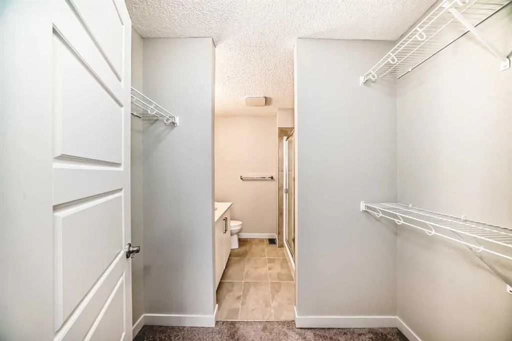 32 Red Embers Parade NE, #720