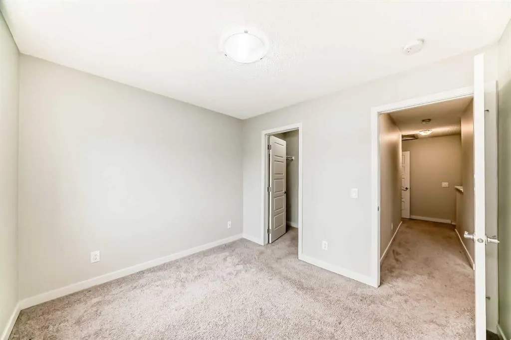32 Red Embers Parade NE, #720