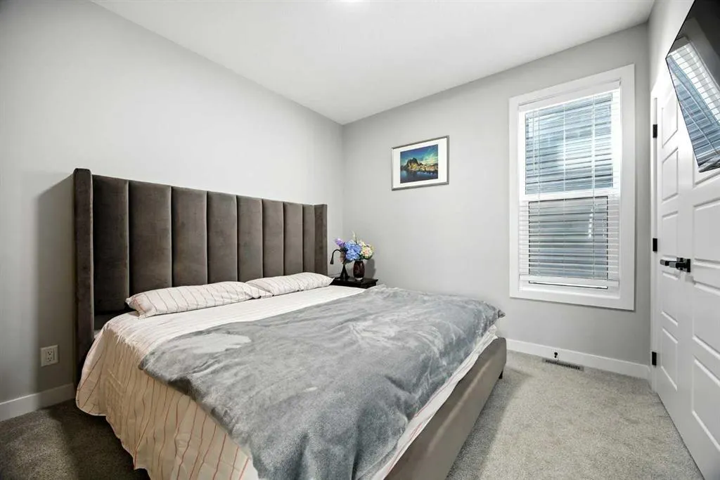97 Amblehurst Gardens NW